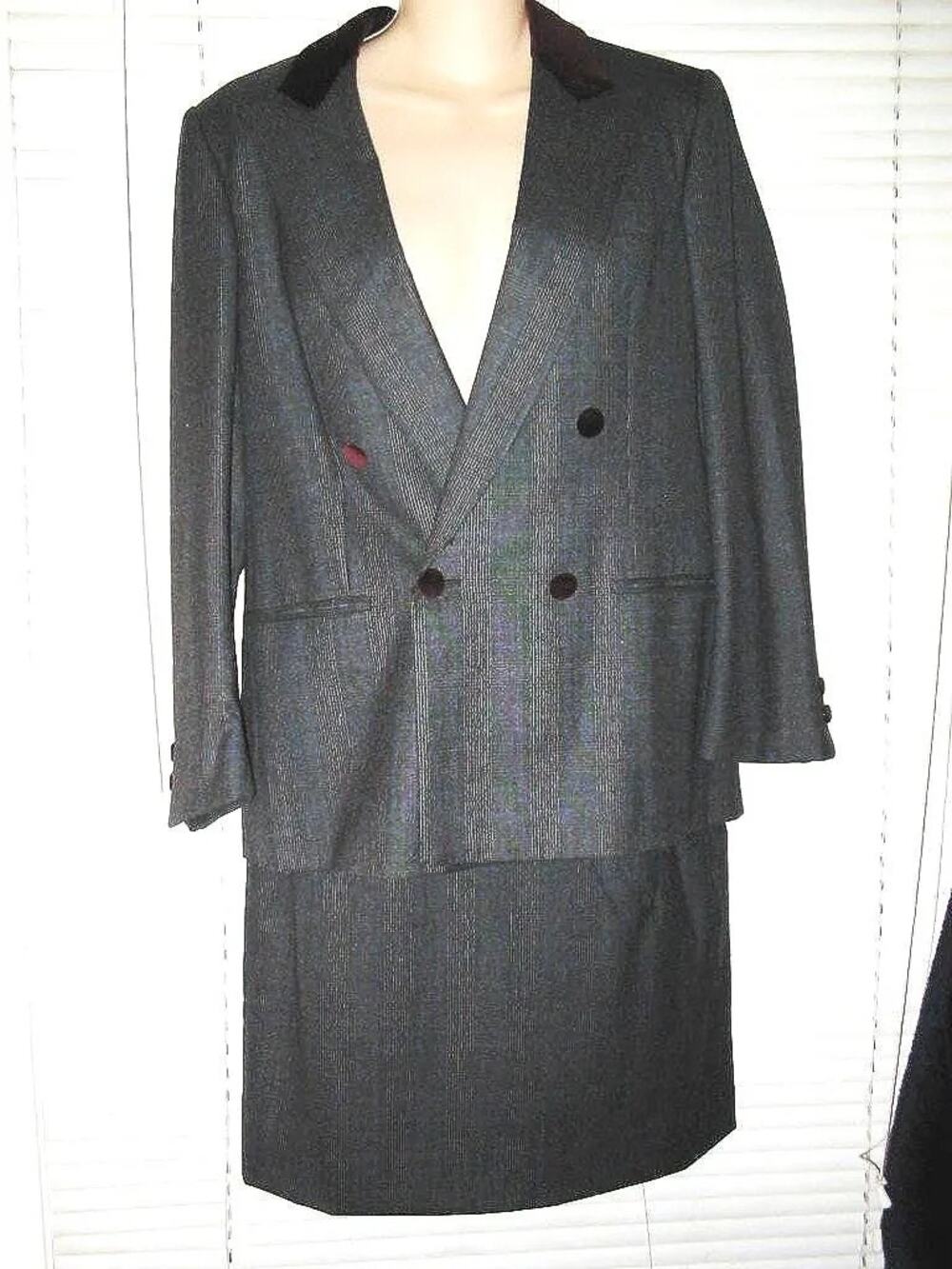 VINTAGE 80s BURBERRY SUIT GLEN PLAID W/ BURGUNDY VELVET TRIM ACADEMIA GROUTFIT